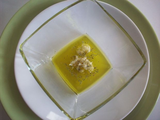 оливковое масло с розмарином и чесноком
